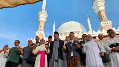 Uskup Agung Semarang Sampaikan Selamat Idul Fitri di Masjid Agung Jawa Tengah