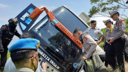 5 Fakta Bus Rosalia Indah Kecelakaan di Tol Batang-Semarang, Sopir Mengantuk hingga Kondektur Meninggal Dunia karena Terjepit
