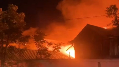 Melahap 5 Bangunan, Kebakaran di Samarinda Akibatkan 3 Relawan Alami Luka-luka