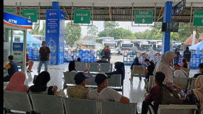 Jelang Arus Balik Libur Lebaran 2024: Terminal Kampung Rambutan Masih Dipadati Ratusan Pemudik Tujuan Jawa Barat