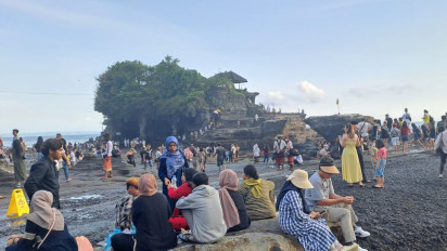 Momen Libur Lebaran, Kunjungan Wisatawan Tembus 31 Ribu ke DTW Tanah Lot, Bali