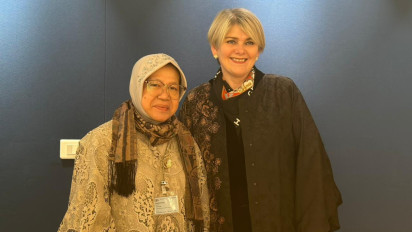 Mensos Risma Jelaskan Program PENA untuk Penerima Bansos dan Penyandang Disabilitas kepada Direktur OECD