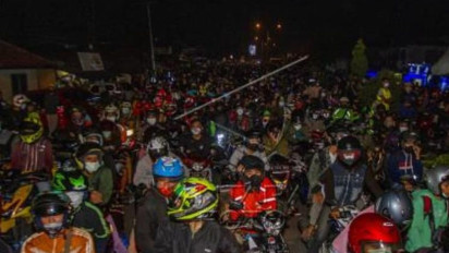 Info Arus Balik Mudik, Pemudik Sepeda Motor Padati Jalur Arteri Karawang Hari Ini