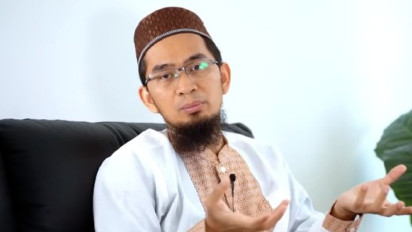 Saat Shalat Sunnah Qobliyah tapi Tiba-Tiba Terdengar Iqomah, Selesaikan Dulu Shalatnya atau Langsung Dibatalkan? Begini Kata Ustadz Adi Hidayat