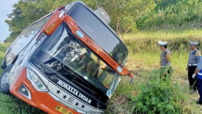 Polisi Sebut Korban Tewas Kecelakaan Bus Rosalia Indah di KM 370 Tol Semarang-Batang Bertambah Satu Orang, Total 8 Orang Tewas