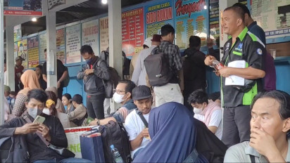 Arus Balik Lebaran Terminal Pati Dipenuhi Penumpang, Harga Tiket Bus Naik 70 Persen