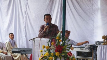 Hubungan Retak! Wakil Bupati Manggarai Tinggalkan Bupati yang Pecat Ratusan Nakes: Saya Prihatin