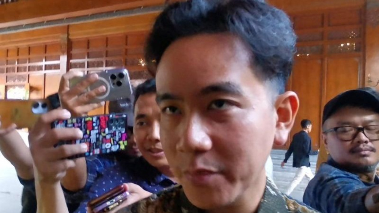 Kemungkinan Koalisi dengan PDIP, Gibran Beri Komentar Begini
            - galeri foto