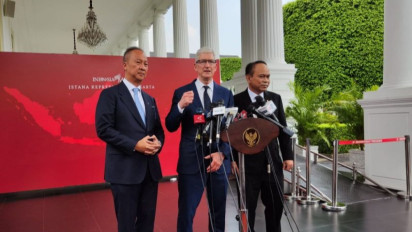 Diminta Presiden Joko Widodo Untuk Bangun Pabrik di Indonesia, Bos Apple Tim Cook Mengaku Masih Dalam Pertimbangan