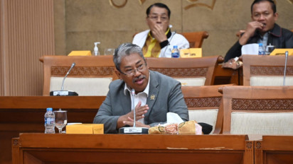 Konflik Iran-Israel Pengaruhi Harga BBM? DPR Minta Masyarakat Tak Perlu Panik