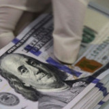 Serbuan Dolar AS Tekan Asia: Rupiah Melemah, Yen Jadi Korban Terdalam