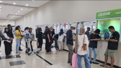 Dampak Erupsi Gunung Ruang, Ribuan Penumpang di Bandara Samrat Terpaksa Tunda Berangkat