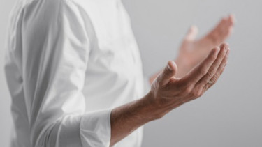 Jumat di Bulan Syawal, Kesempatan Utang Lunas, Baca Doa Ini Kata Ustaz Adi Hidayat