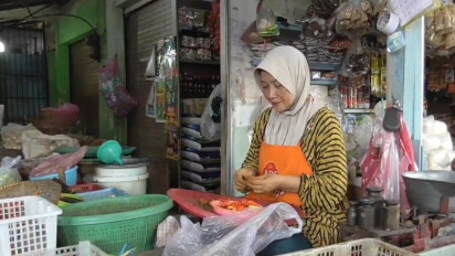 Harga Bawang Merah Tembus Rp65 Ribu Per Kilogram, Pedagang Bumbu Jadi Resah dan Kelimpungan
