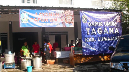 Pemkab Lumajang Dirikan Posko Dapur Umum Bagi Korban Terdampak Banjir dan Tanah Longsor