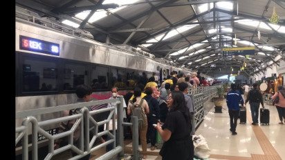 Volume Penumpang Masih Tinggi, KAI Daop 8 Surabaya Perpanjang KA Tambahan hingga 30 April 2024