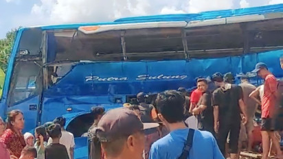 Kereta Api Tabrak Bus di OKU Timur Sumsel Tewaskan 4 Orang 15 Terluka, KAI Sebut Penumpang KA Ekspres Rajabasa Selamat