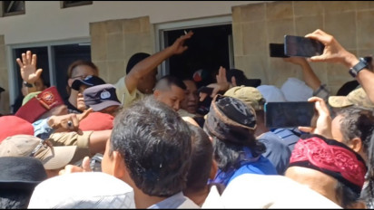 Dua Pencopet Diamankan Massa Aksi MK di Patung Kuda, Sempat Kena Jotos di Wajahnya