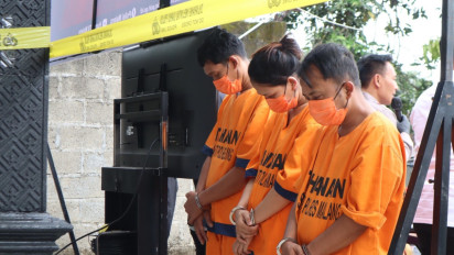 Pabrik Narkoba Rumahan Terbesar di Jatim dan Sudah Beroperasi 4 Bulan Berhasil Dibongkar Polisi