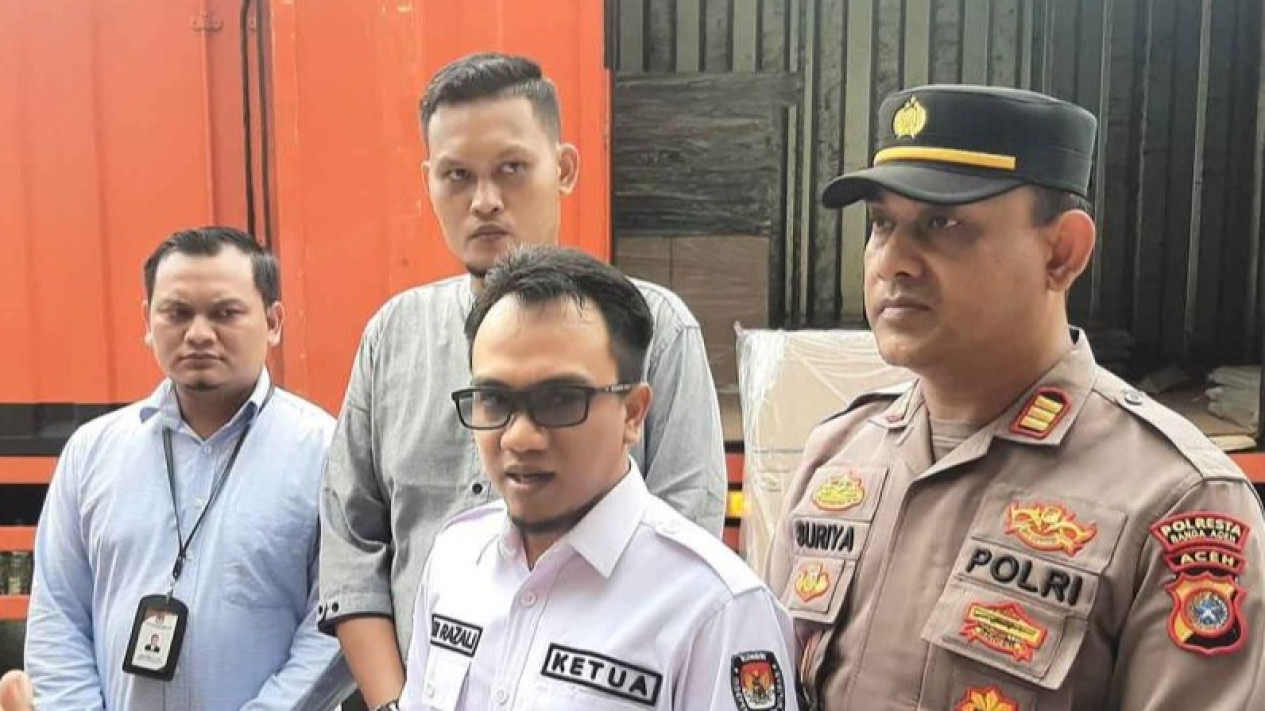 Syarat Minimal Paslon Wali Kota Jalur Independen di Pilkada 2024 Ternyata Harus Ada 7.787 Dukungan
            - galeri foto