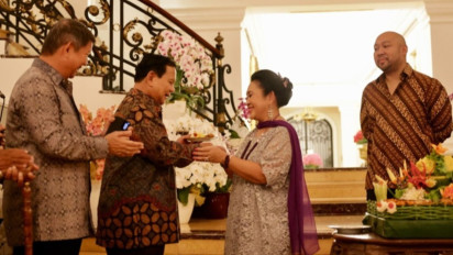 Reaksi Titiek Soeharto Ketika Prabowo Disahkan Jadi Presiden RI