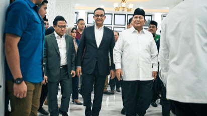 Akhirnya Anies Bagikan Momen Kebersamaan dengan Prabowo, Ucapkan Selamat dan Keduanya Saling Tersenyum