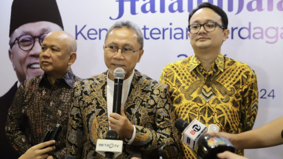 Rupiah Terus Anjlok, Mendag Zulhas Minta Jangan Khawatir: Cadangan Devisa Kita Kuat