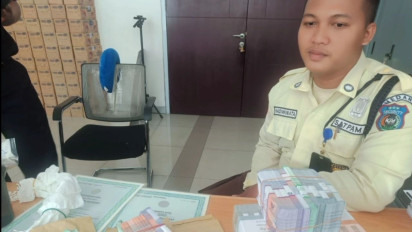 Tertinggal di Ruang Tunggu, Petugas Keamanan KAI Bandara Medan Kembalikan Tas Berisi Uang Rp24 Juta