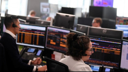 Aksi Jual Asing Kembali Berlanjut Hingga Mencapai Rp1,29 Triliun, IHSG Terpuruk 0,27 Persen ke Level 7.155