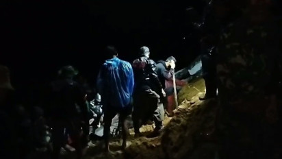 Tiga Warga Garut Jawa Barat Tertimbun Longsor, Aparat Gabungan Lakukan Pencarian