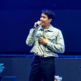 Tunjukkan Kemampuan Bahasa Indonesianya, Nichkhun Nyanyikan Lagu  Pandangan Pertama  dari RAN
