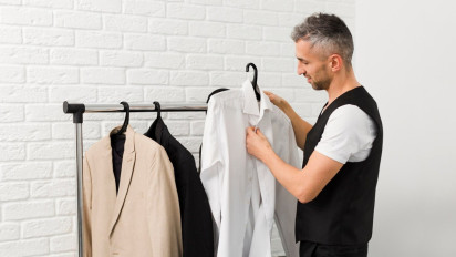 Doa Melepas Pakaian, Lengkap dengan Latin dan Artinya