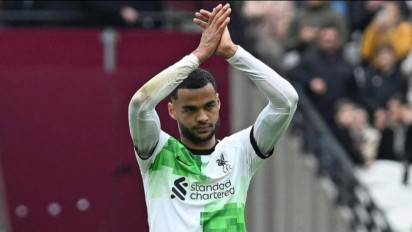 Arne Slot Tegaskan Cody Gakpo Bukan 'Ban Serep' di Liverpool