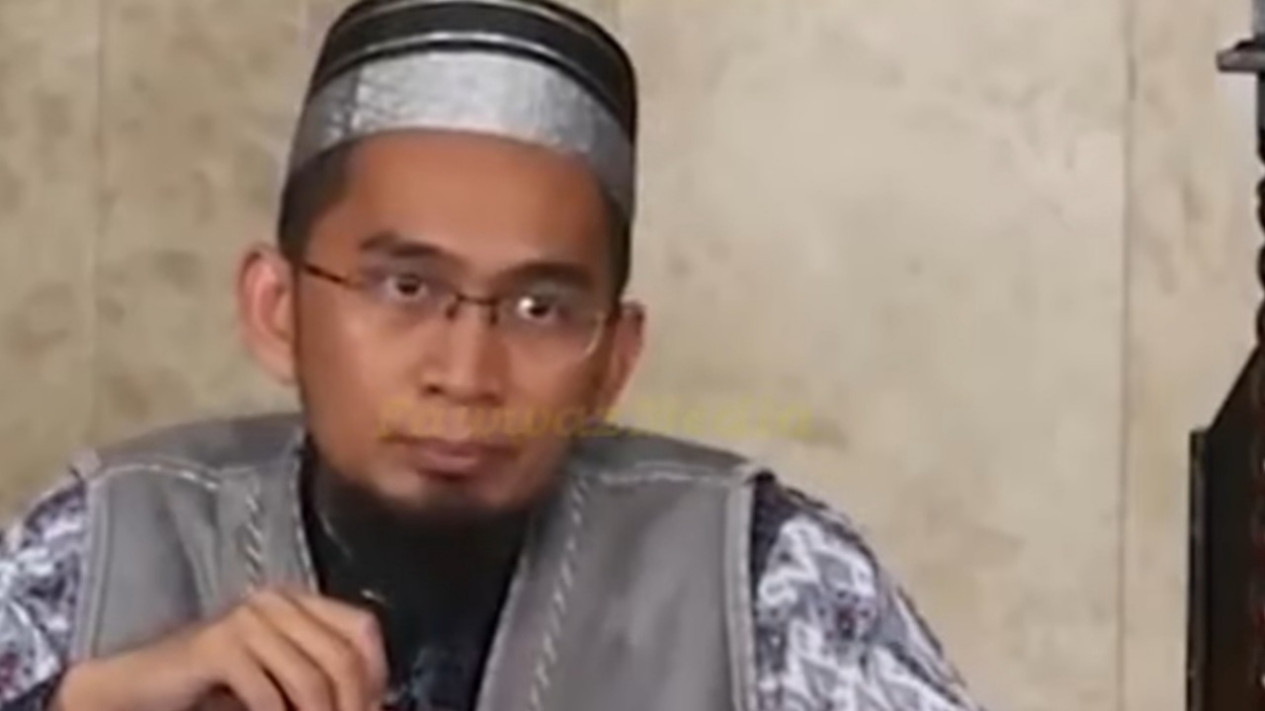 Ketiduran di Sore Hari lalu Terlewat Sholat Maghrib, Dahulukan Salat Isya atau Shalat Maghrib Dulu? Ternyata kata Ustaz Adi Hidayat...
            - galeri foto