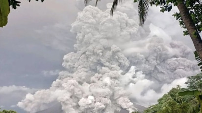 Gunung Ruang Erupsi, Muntahkan Abu Vulkanik Setinggi 5 Kilometer
