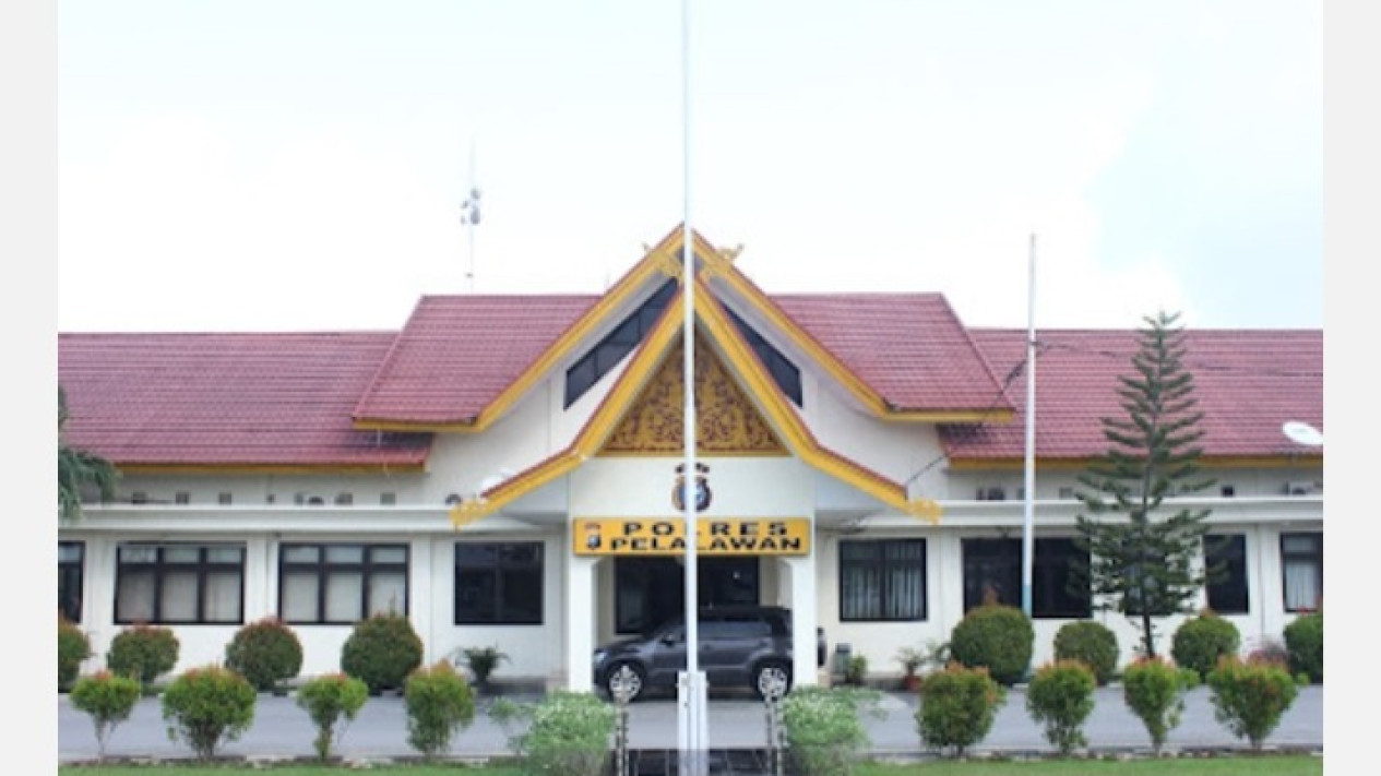 Kasus Oknum Pendeta Iwan Sarjono Masih Gelap, Korban Minta Kejelasan Status
            - galeri foto