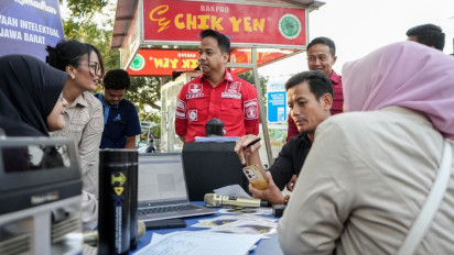 May Day, Kesadaran Merek Dagang dan Perlindungan Tenaga Kerja