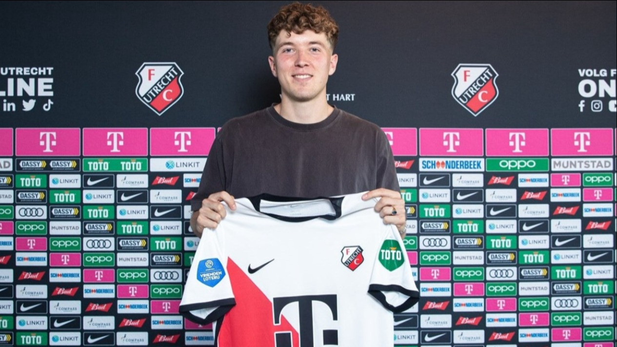 Ole Romeny Ungkap Peran Netizen yang Bikin Dirinya Ingin Bela Timnas Indonesia ketimbang Tunggu Panggilan Belanda
            - galeri foto