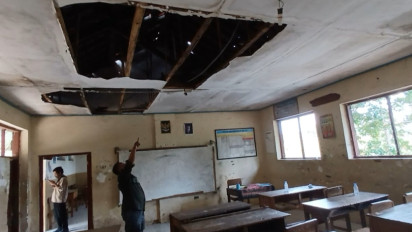 Krisis Pendidikan, Sekolah Rusak Puluhan Siswa di Wilangan Nganjuk Belajar di Rumah Warga