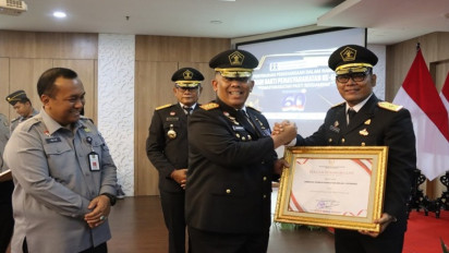 Tasyakuran HBP ke-60, Lapas Cipinang Terima Piagam Penghargaan Pelayanan Publik Kategori B 