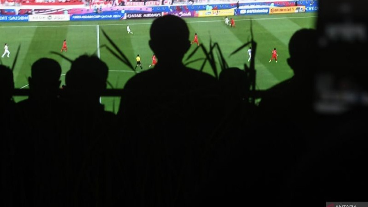 Belasan Ribu Orang Nobar Timnas Indonesia U-23 di Monas Malam Ini
            - galeri foto