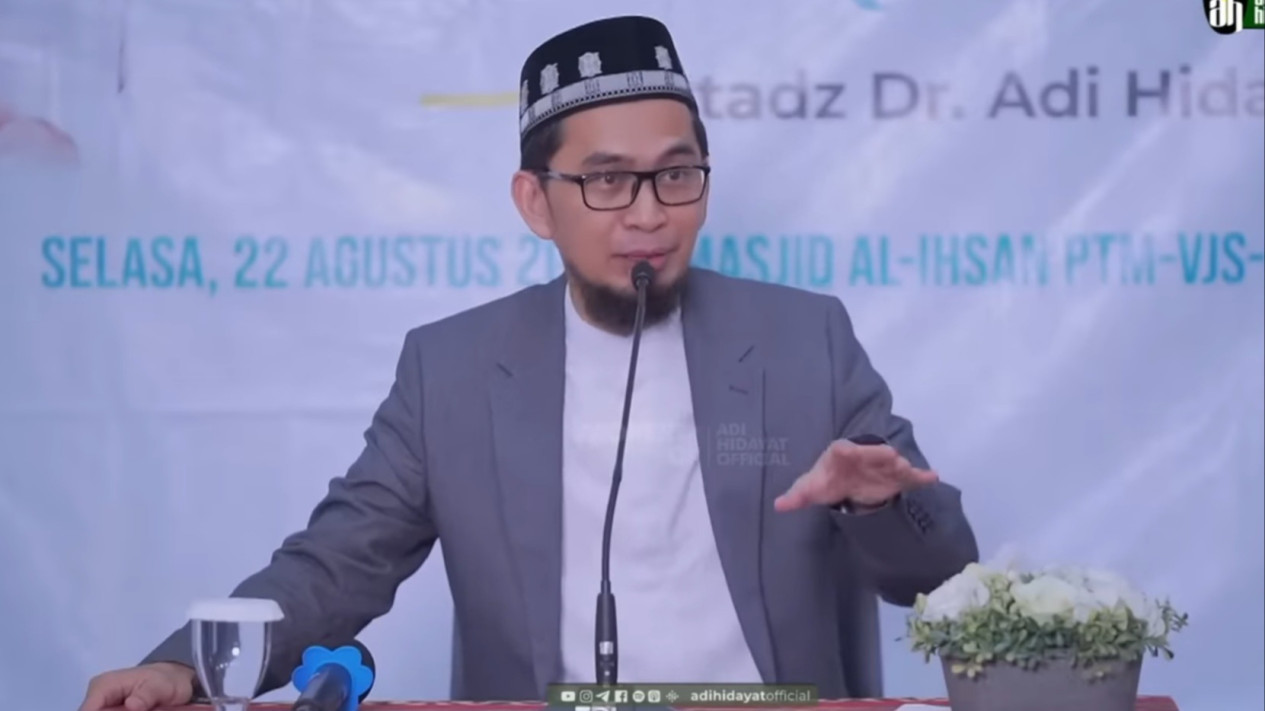 Kata Siapa Kewajiban Seorang Istri Harus Memasak? Ustaz Adi Hidayat Bilang Tugas Pokok Istri Dalam Islam Hanya Dua Hal ini saja…
            - galeri foto
