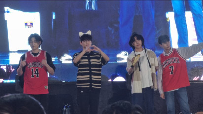 Pakai Jas Almamater di Fansign Day6, Wonpil Bikin Salah Fokus My Day