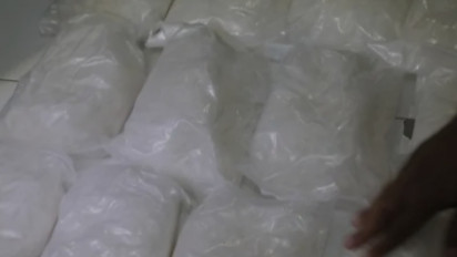 Kepolisian Mabes Polri Diduga Gerebek Pabrik Narkotika di Canggu     