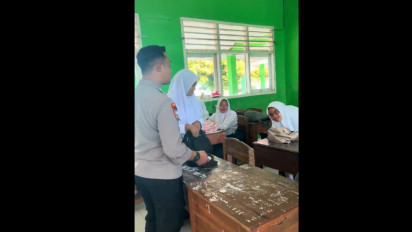 Viral Polisi Razia Kosmetik Milik Siswi SMP, Netizen: Mending Urus Preman