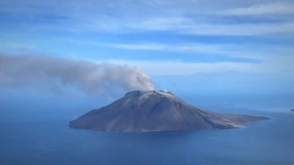 BNPB Mulai Terbangkan Korban Sakit Dampak Erupsi Gunung Ruang dengan Helikopter