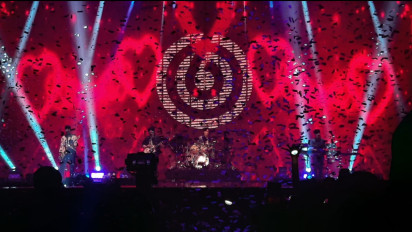 Day6 Betah Manggung di Jakarta, dari Sop Buntut Sampai Karaoke Bersama