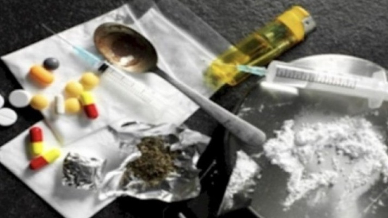 DPR RI Usul Pelaku Penyalahgunaan Narkoba Tidak Dipenjara
            - galeri foto