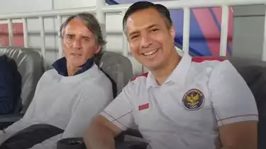 Roberto Mancini bersama Hamdan Hamedan