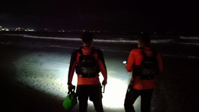 3 Orang Terseret Arus di Pantai Bali, Tim SAR Belum Temukan Korban